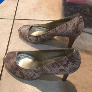 Anne Klein iFlex heels